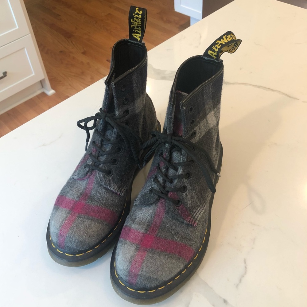 RARE Dr Martens Scottish Wool